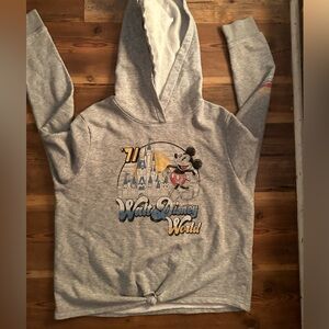 Walt Disney World hooded women’s sweatshirt XL